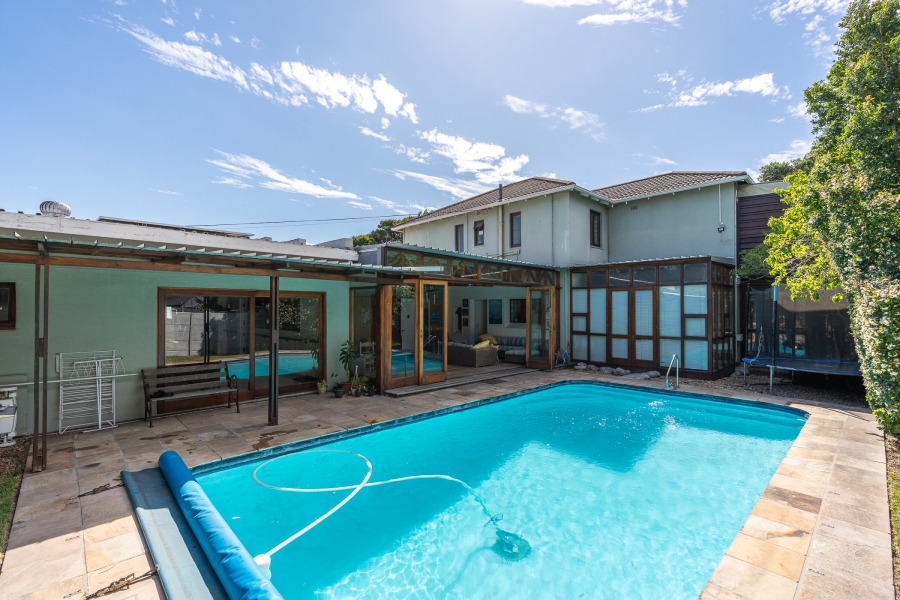 3 Bedroom Property for Sale in Pinelands Western Cape